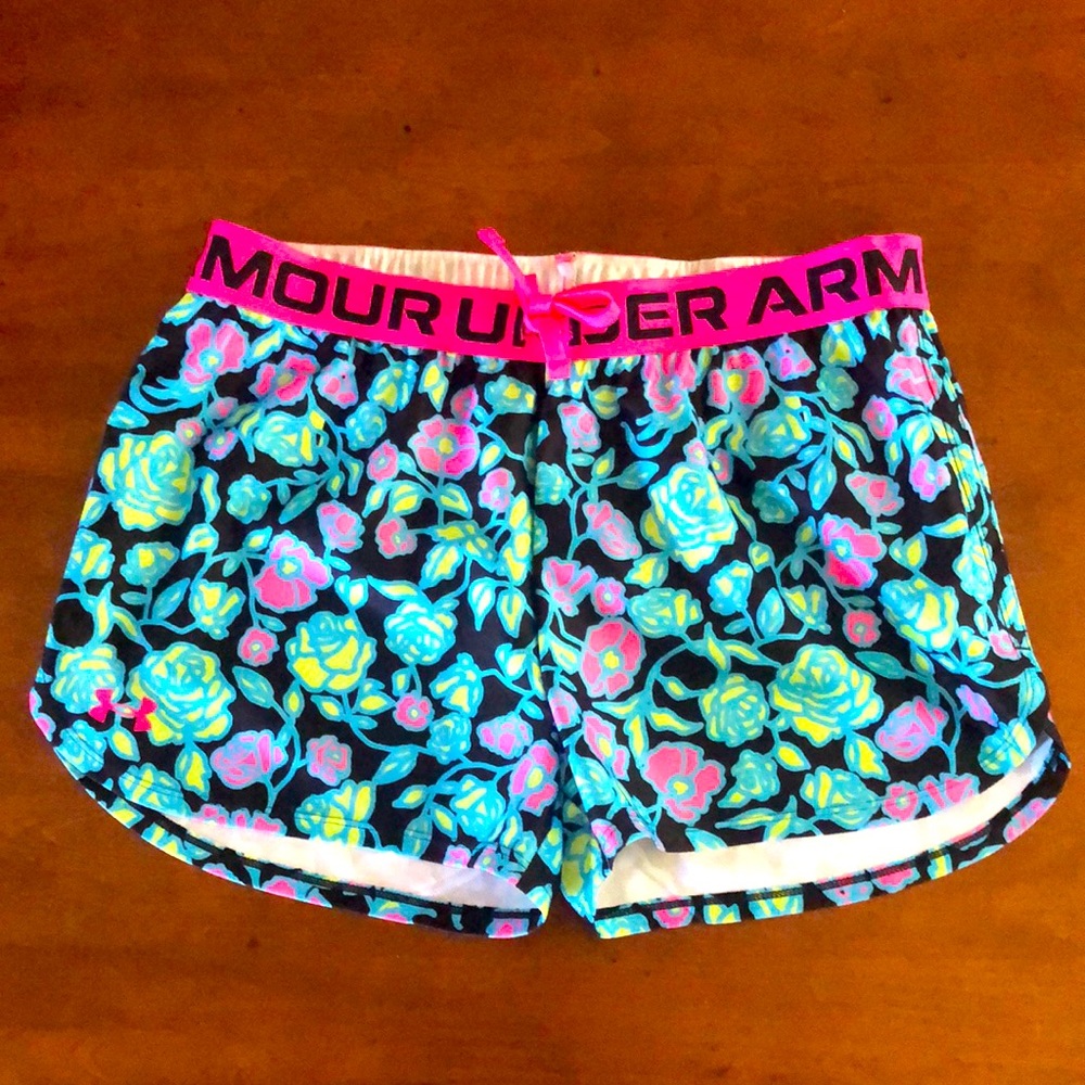 YXL Girl’s Under Armour Floral Hawaiian loose fit drawstring shorts
